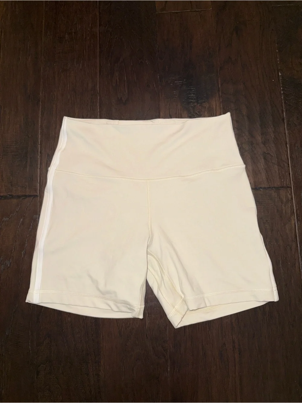 lululemon Align™ High-Rise Side-Stripe Short 6